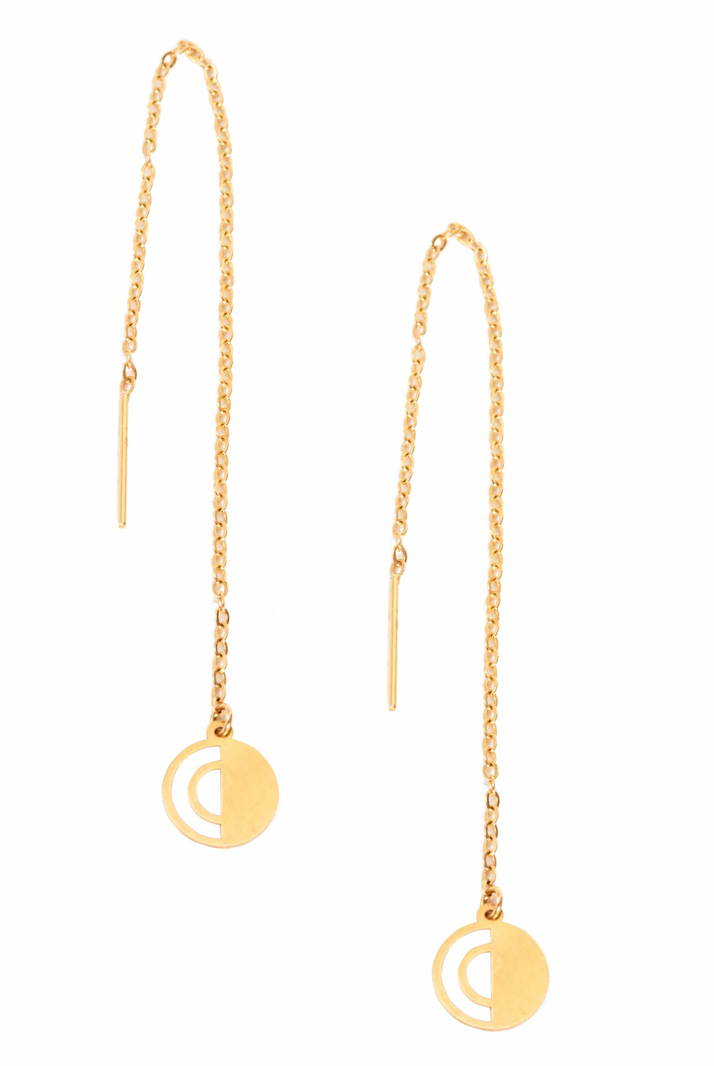The Sarvin Circle Shape 18K Gold Drop Earrings are minimalist threaders with thin chains, small round pendants, and sleek bars at each end for easy wear.